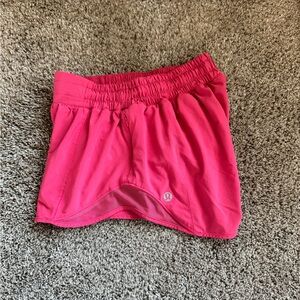 lululemon Shorts
Hotty Hot
Low Rise
2.5 Inseam 
Glaze Pink